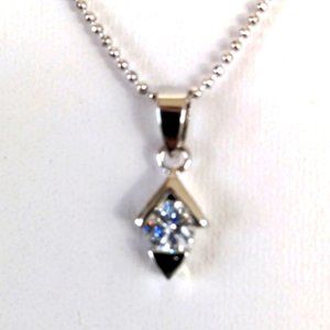 New 18K white gold plated necklace